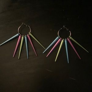 SMALL SPIKED MULTICOLOR EARRINGS